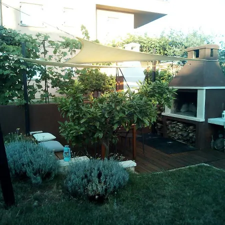 Mirela * Novigrad Istria