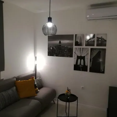 Διαμέρισμα Mirela *