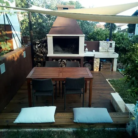 Mirela * Novigrad (Istria)